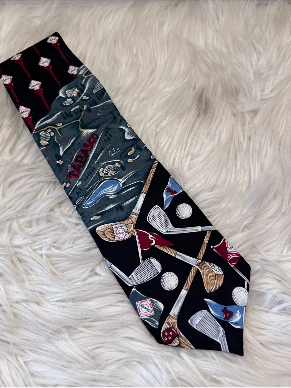 Tabasco Hot Sauce Golf Course Clubs Silk Tie Old Money Preppy Dapper Novelty Dad